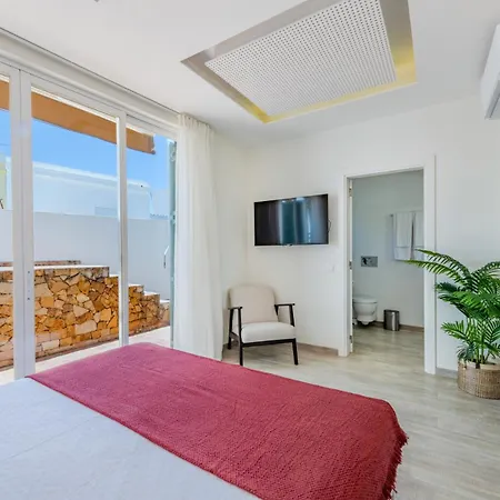 ゲストハウス The 23 ファロ