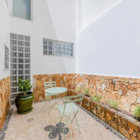 The 23 Pensionat Faro